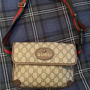 Neo Vintage GG Supreme Belt Gucci Bag